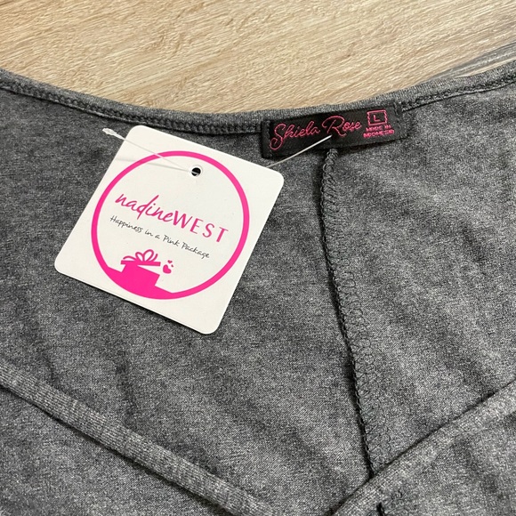 Womens blouse - Picture 3 of 5